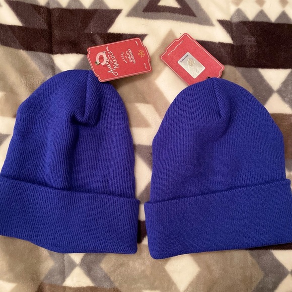 Toronto Maple Leafs Hat (2) - Picture 2 of 2
